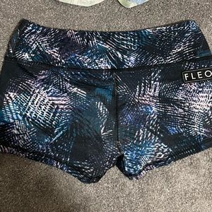 Fleo athletic shorts. 2.5 inseam. Size medium.